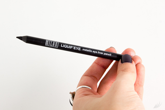 Mi lápiz de ojos negro por excelencia. Liquif'Eye Metallic Eyeliner Pencil.